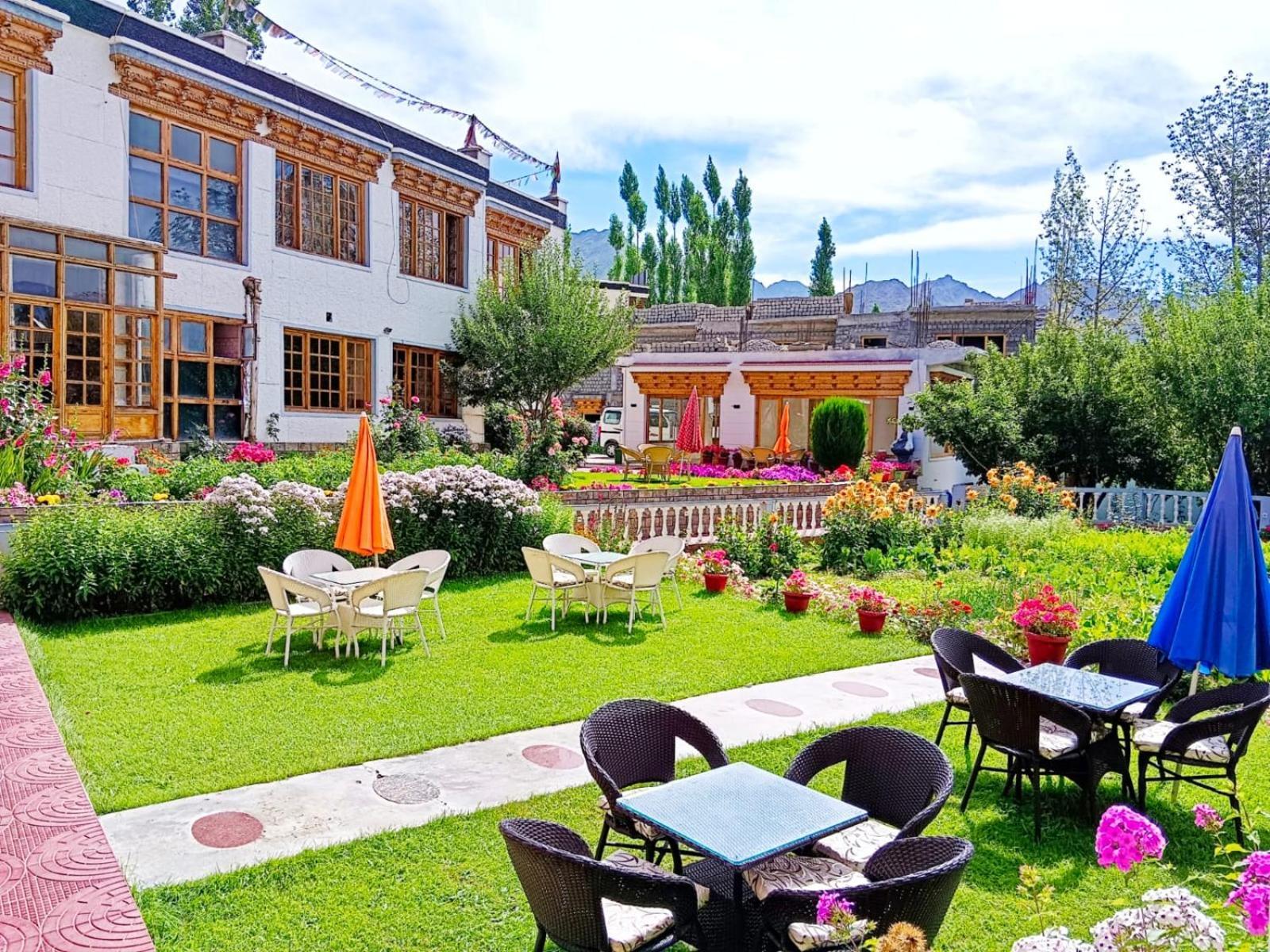 Kidar Hotell Leh Exteriör bild