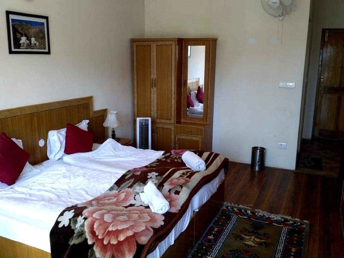Kidar Hotell Leh Exteriör bild