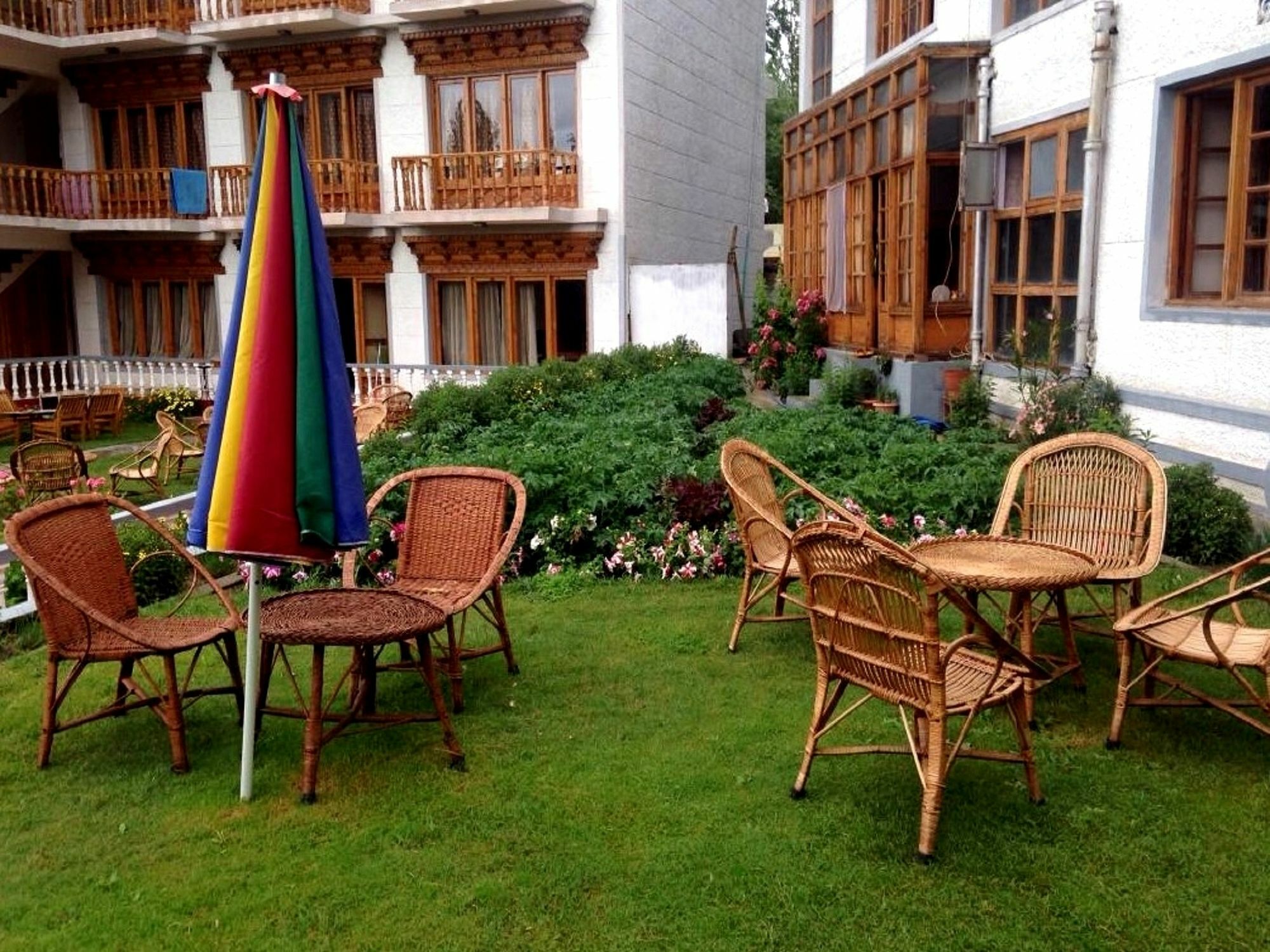 Kidar Hotell Leh Exteriör bild
